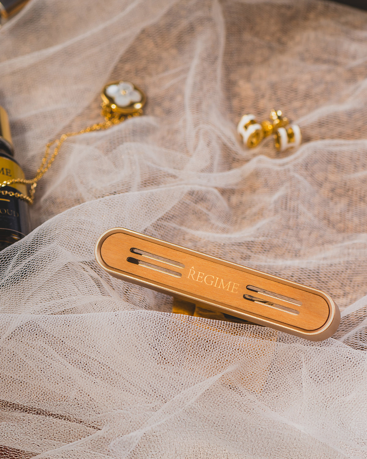 White Oud Car Fragrance Vent Clip - Rose Gold - Regime Fragrances